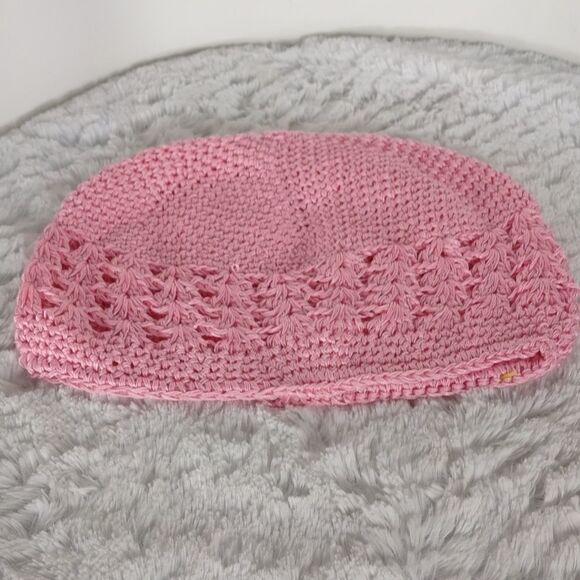 Handmade New Pink Crocheted Baby Beenie - Picture 1 of 4